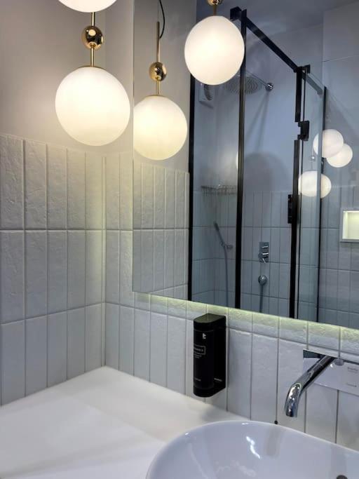 Atlant Luxury Apartments On Golovna Навпроти Тц Депот, Безконтактне Заселення Czerniowce Zewnętrze zdjęcie