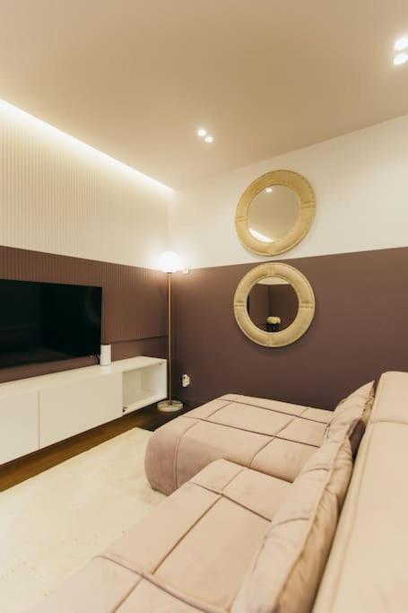 Atlant Luxury Apartments On Golovna Навпроти Тц Депот, Безконтактне Заселення Czerniowce Zewnętrze zdjęcie