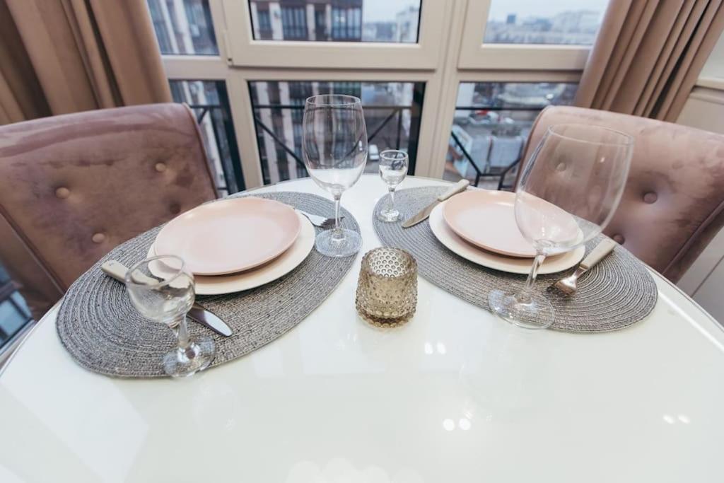 Atlant Luxury Apartments On Golovna Навпроти Тц Депот, Безконтактне Заселення Czerniowce Zewnętrze zdjęcie